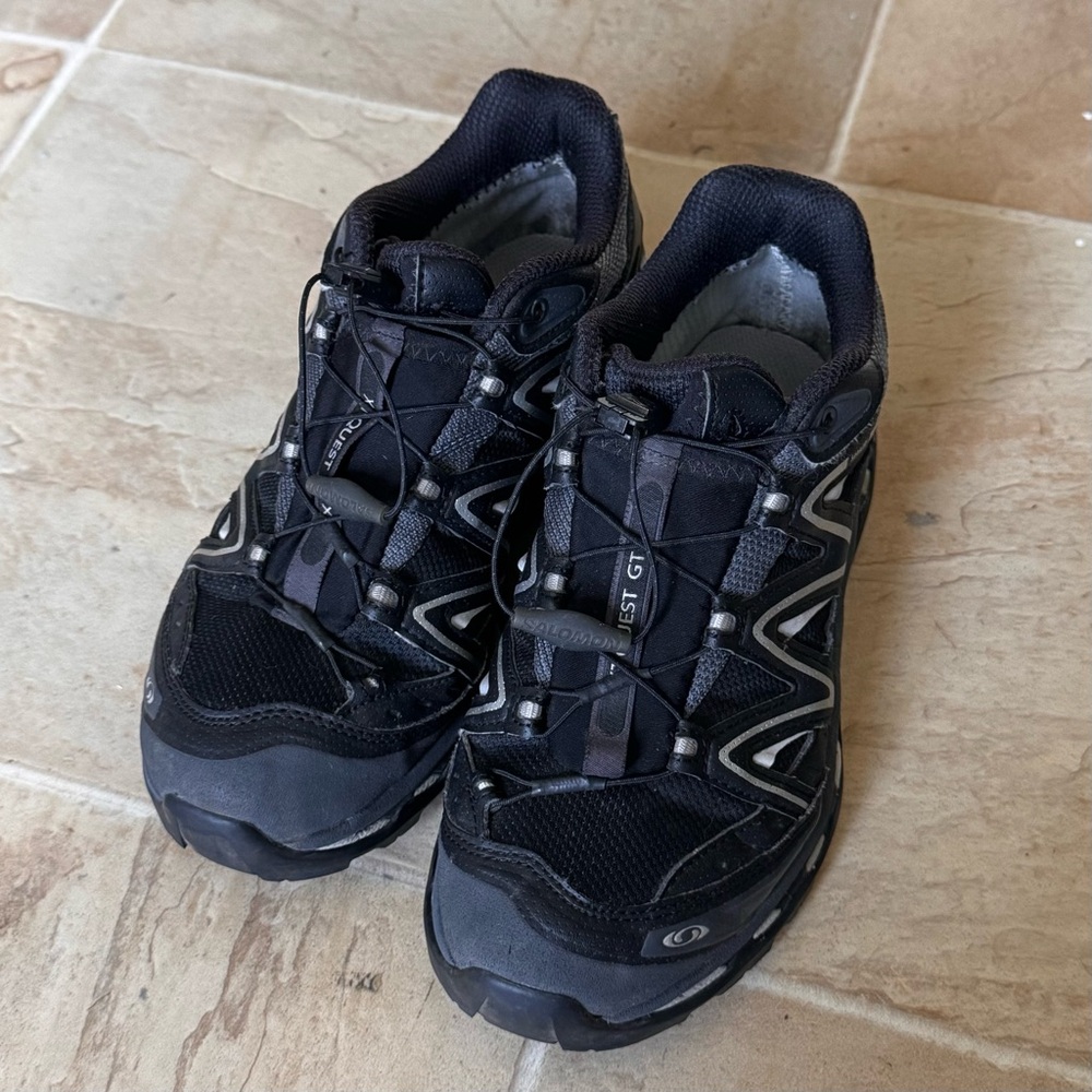 rare salomon unisex XT-Quest GTX goretex in Black Silver metallic colorway